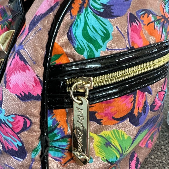 Betsey Johnson satchel purse with free mini bag! 💗 - Picture 10 of 16